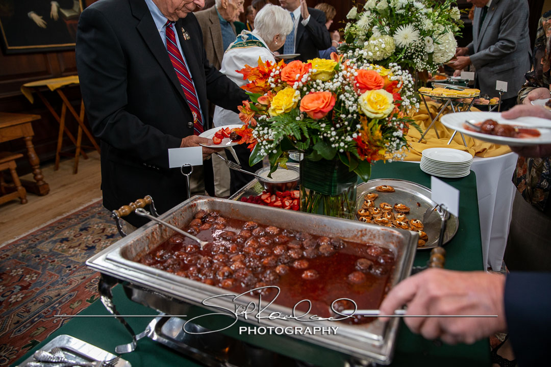 Gordon Vliet Memorial At Wren #15372